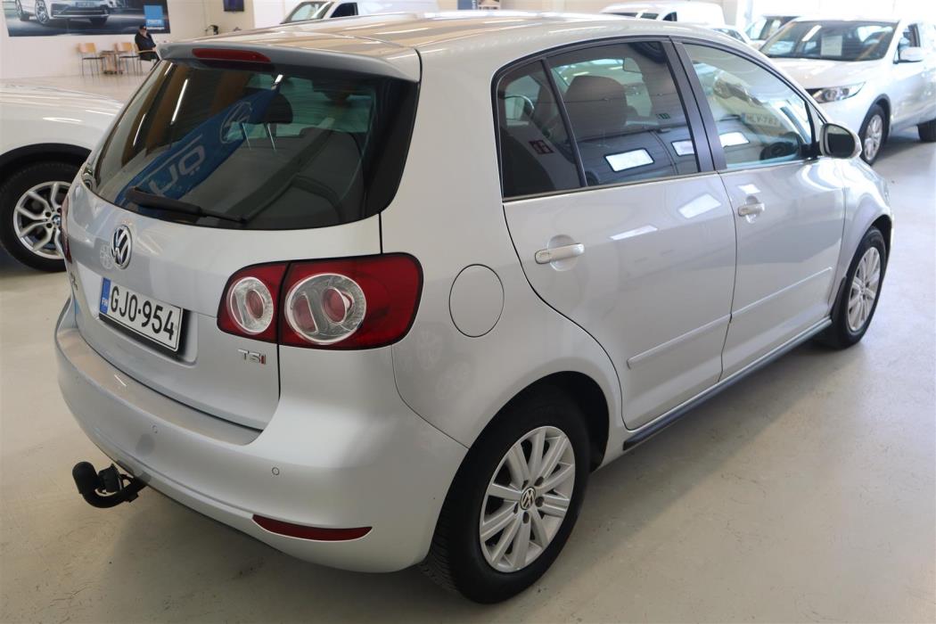 VOLKSWAGEN Golf Plus 2011