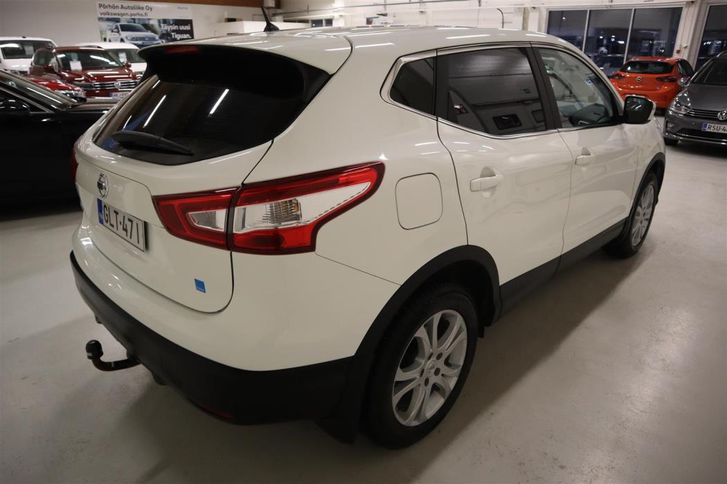 NISSAN Qashqai 2015