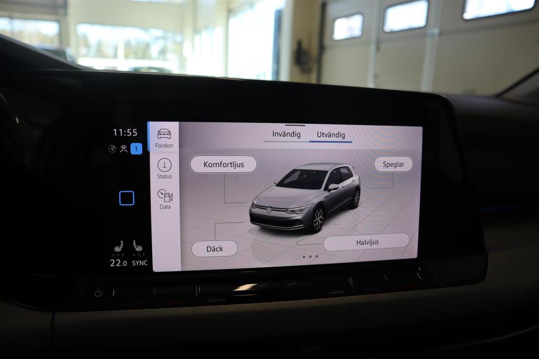 VOLKSWAGEN Golf 2023