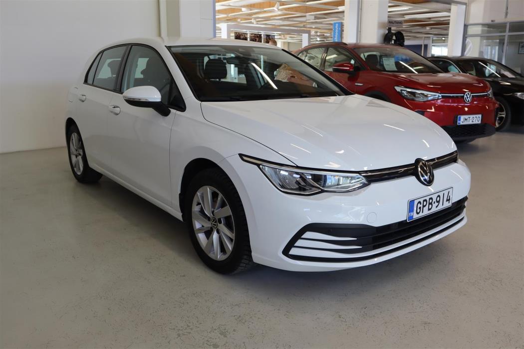 VOLKSWAGEN Golf 2023