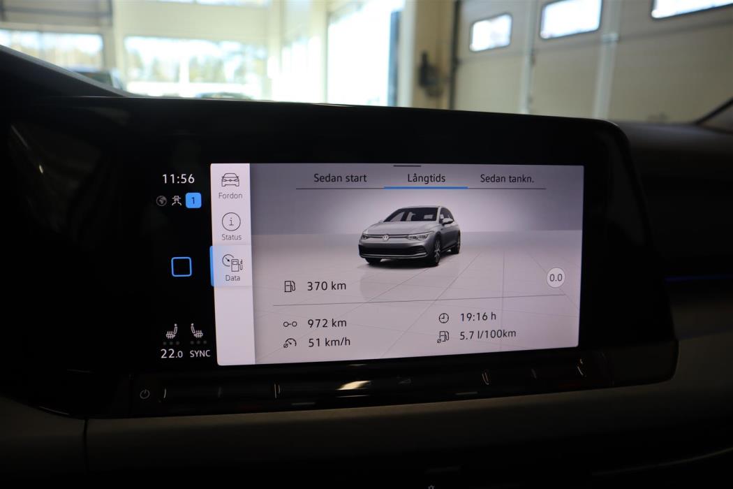 VOLKSWAGEN Golf 2023
