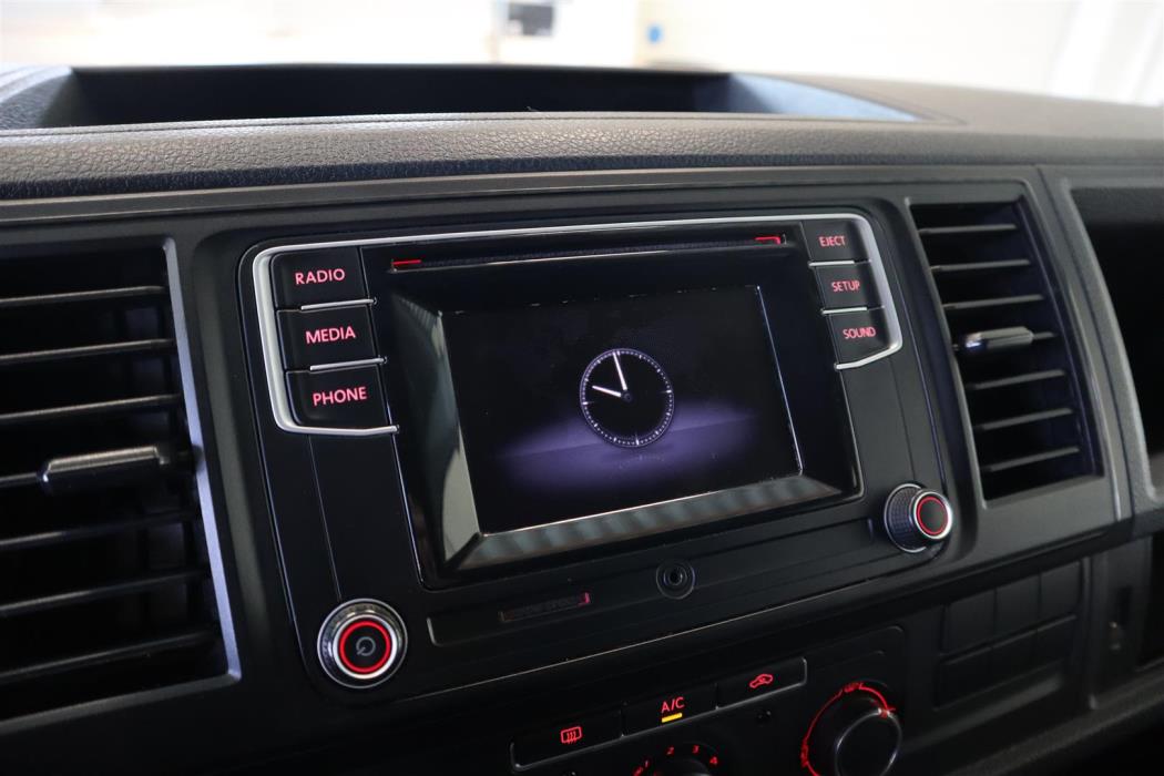 VOLKSWAGEN Transporter 2017