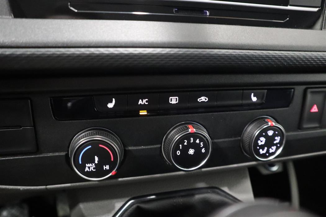 VOLKSWAGEN Transporter 2021