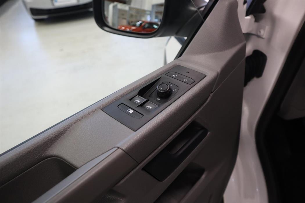 VOLKSWAGEN Transporter 2021