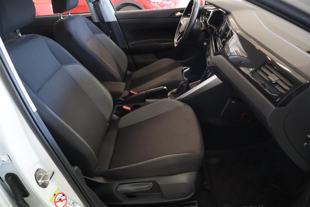 VOLKSWAGEN Polo 2023
