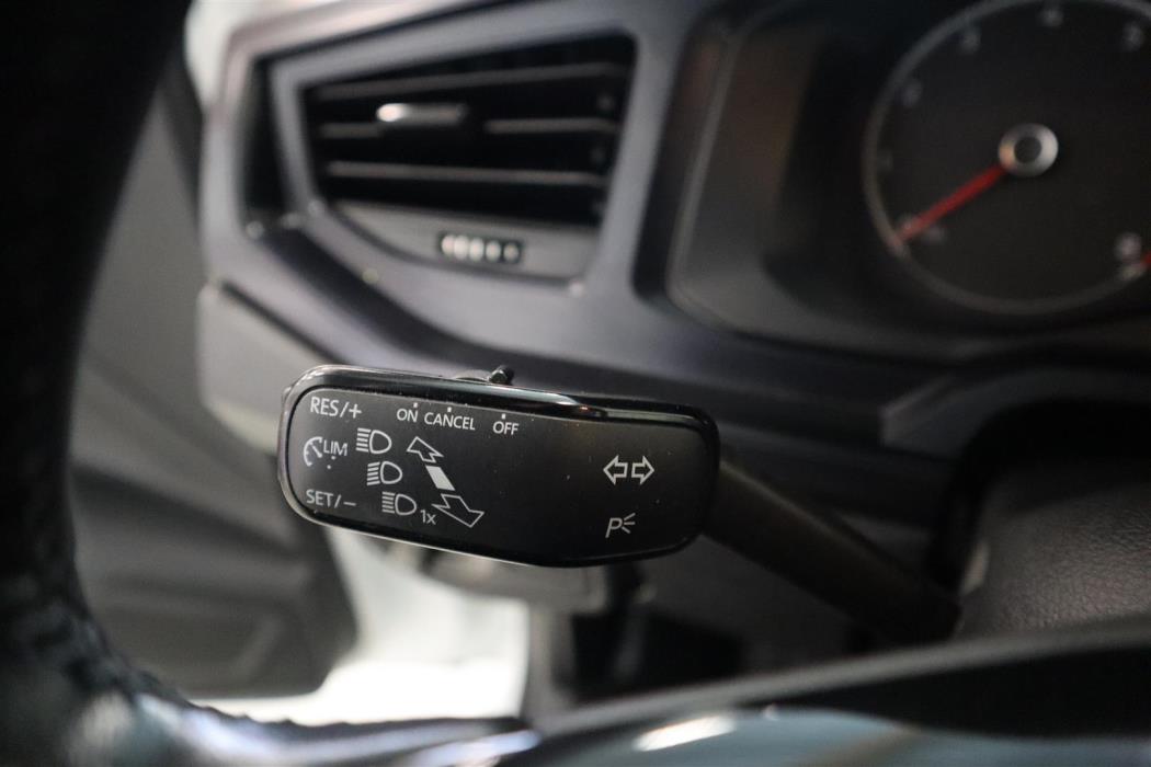 VOLKSWAGEN Polo 2021