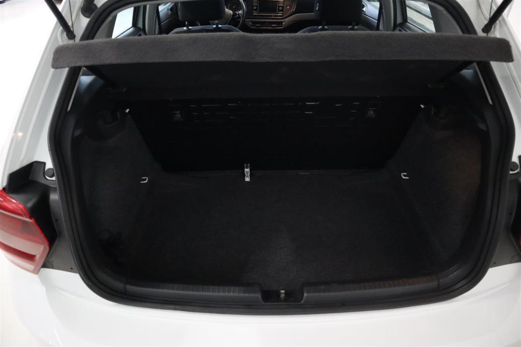 VOLKSWAGEN Polo 2021