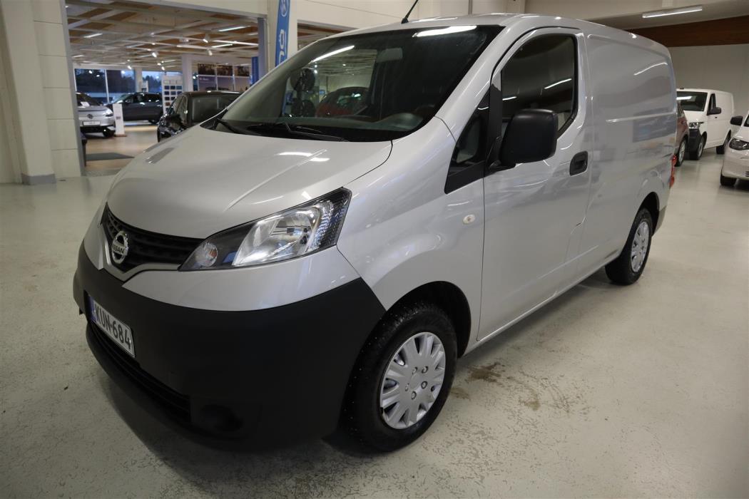 NISSAN NV200 2015