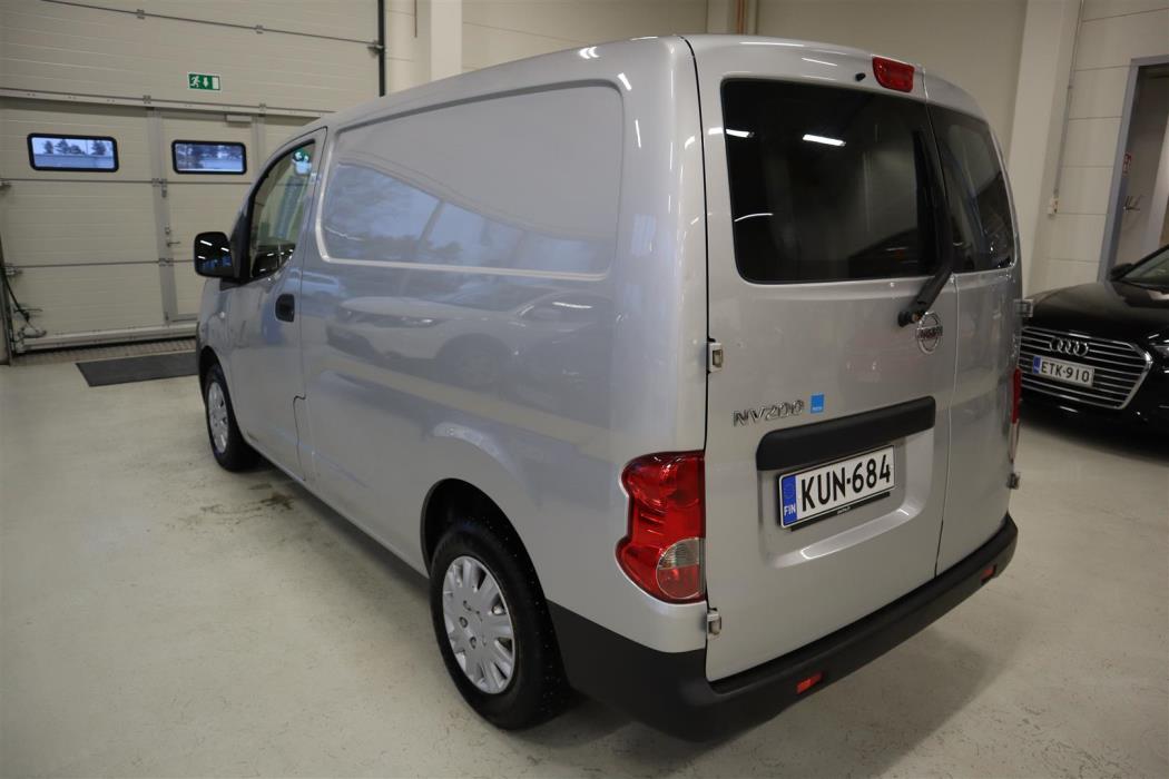 NISSAN NV200 2015