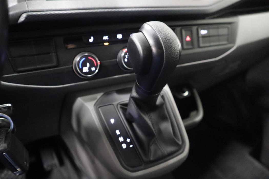 VOLKSWAGEN Transporter 2022