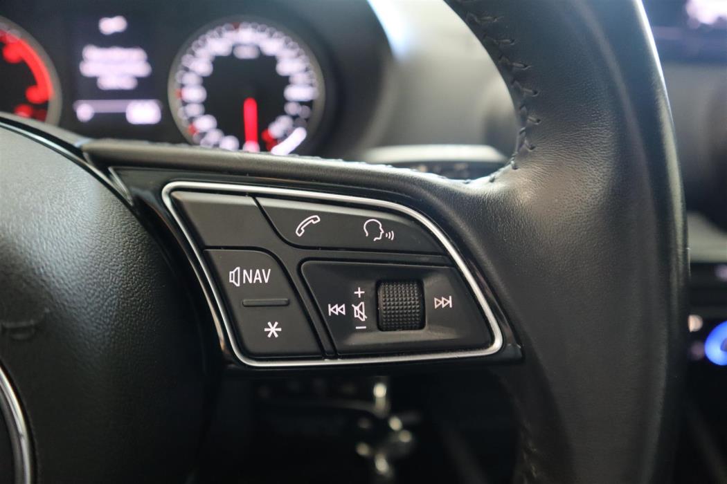 AUDI Q2 2018