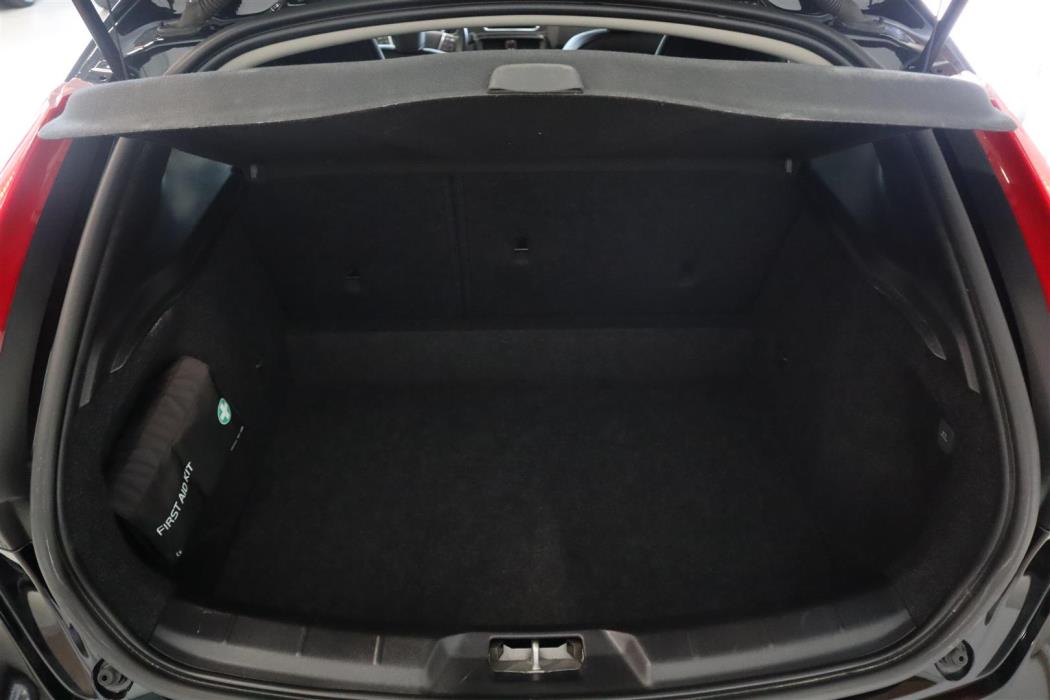 VOLVO V40 Cross Country 2018