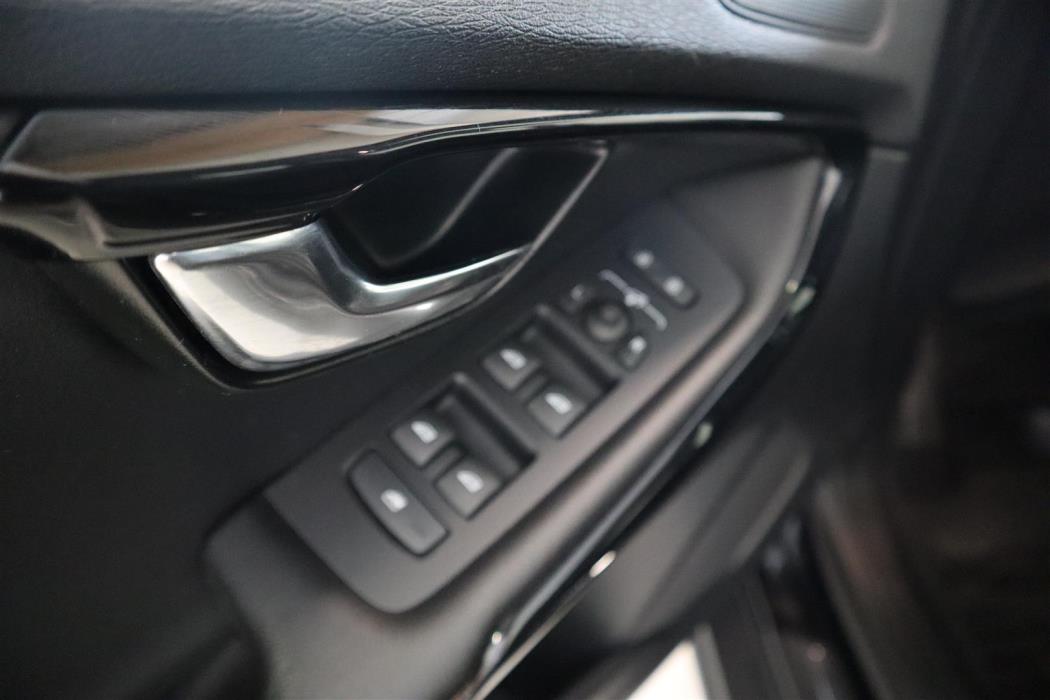 VOLVO V40 Cross Country 2018