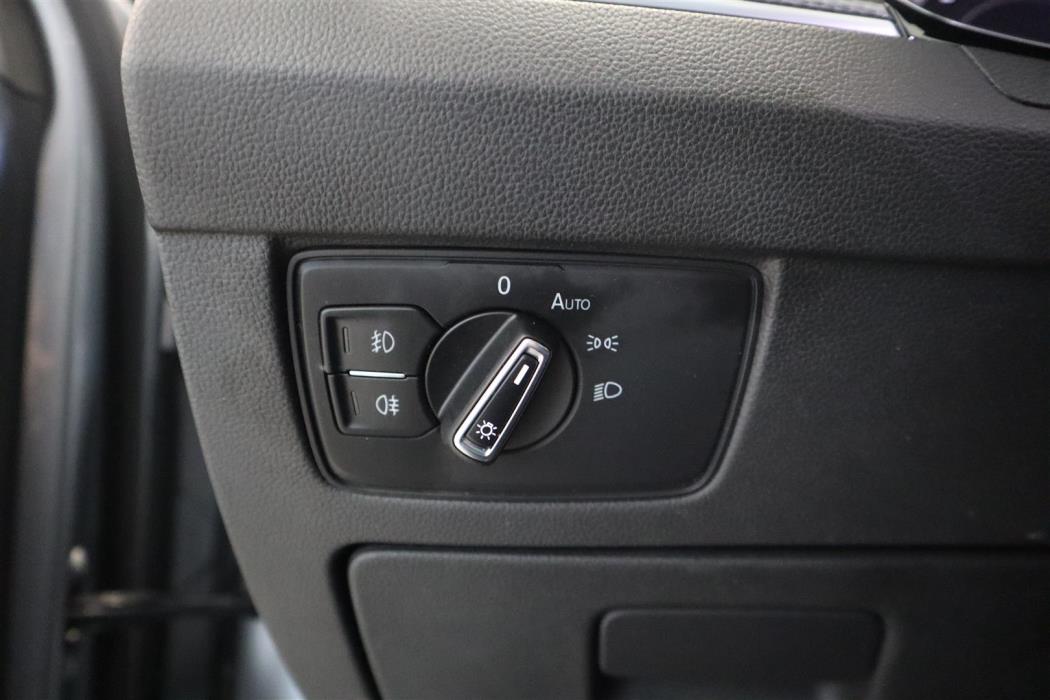 VOLKSWAGEN Passat 2019
