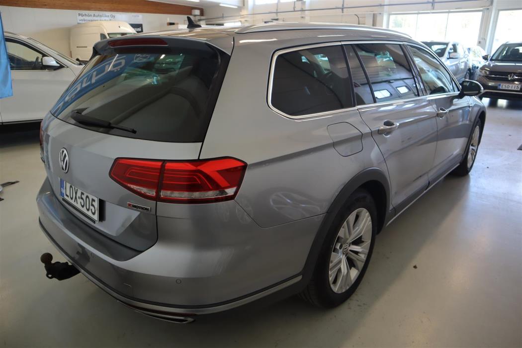 VOLKSWAGEN Passat 2019