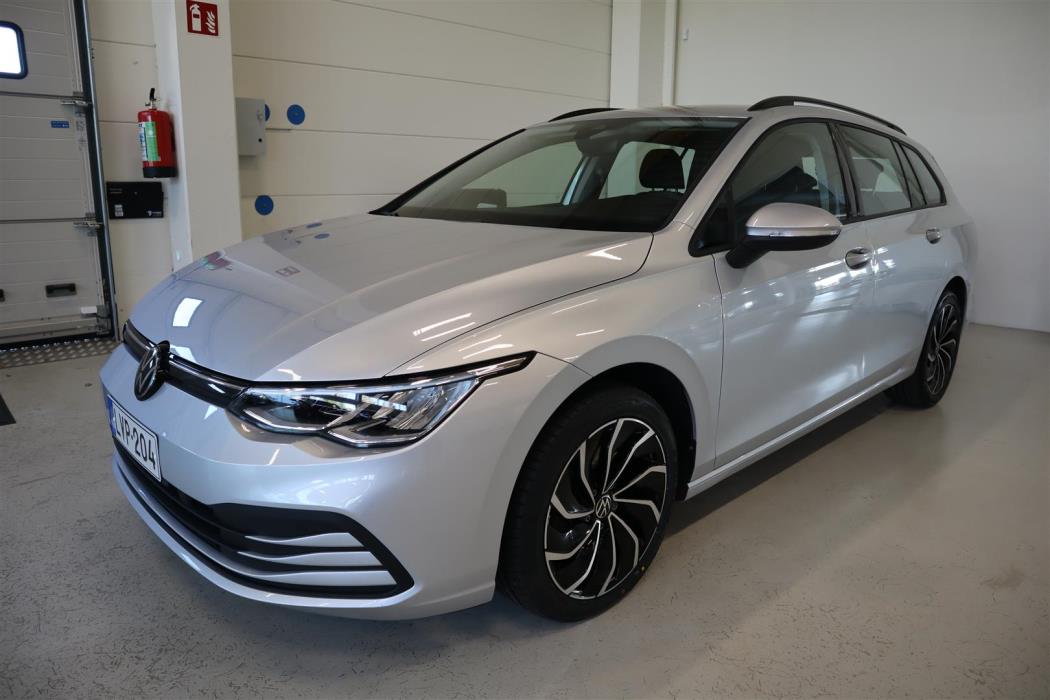 VOLKSWAGEN Golf 2024