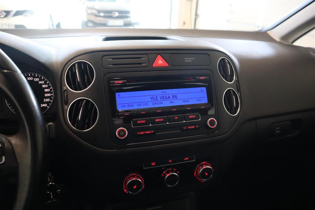 VOLKSWAGEN Golf Plus 2010