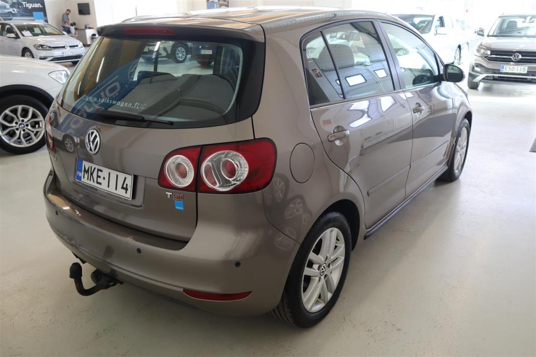 VOLKSWAGEN Golf Plus 2010