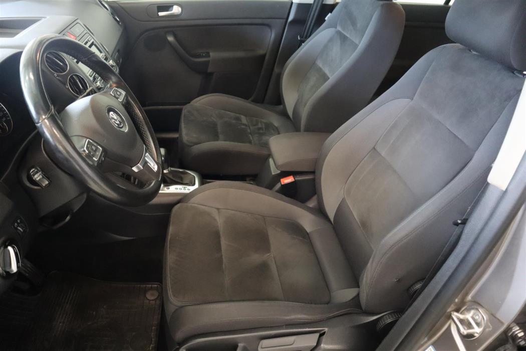 VOLKSWAGEN Golf Plus 2010