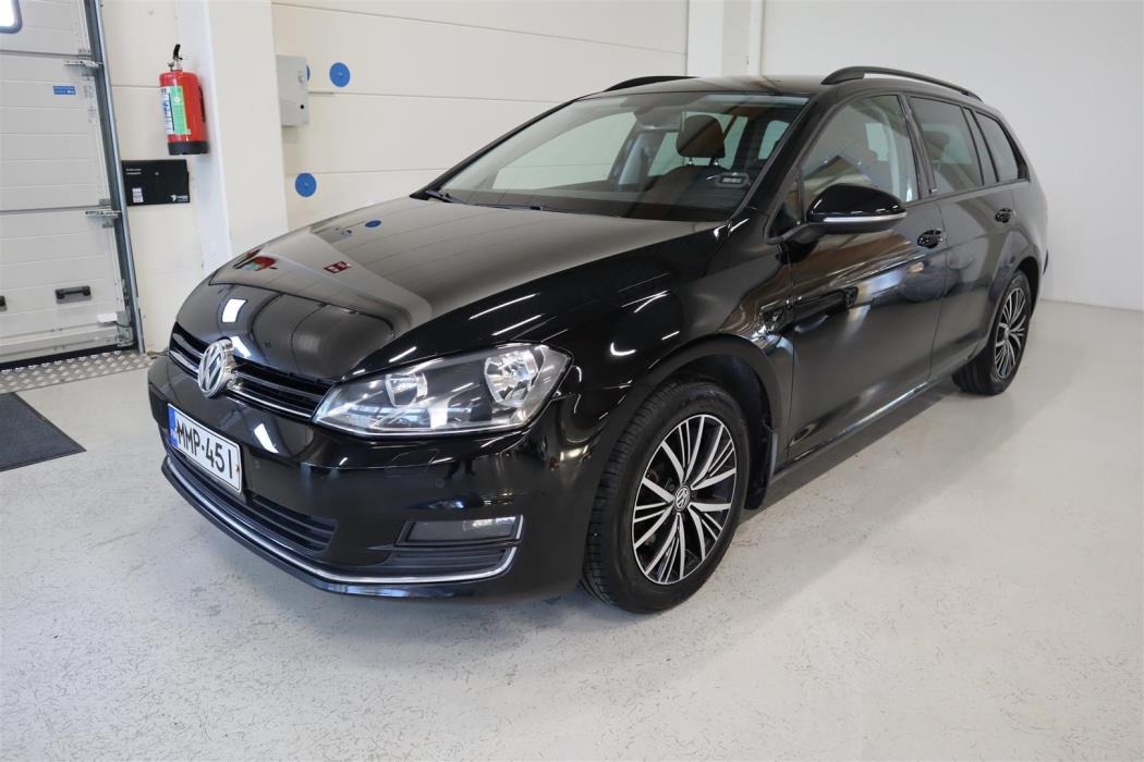 VOLKSWAGEN Golf 2016