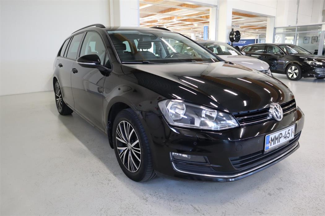 VOLKSWAGEN Golf 2016