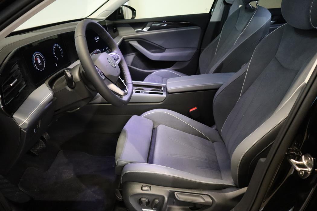 Volkswagen Passat 2024