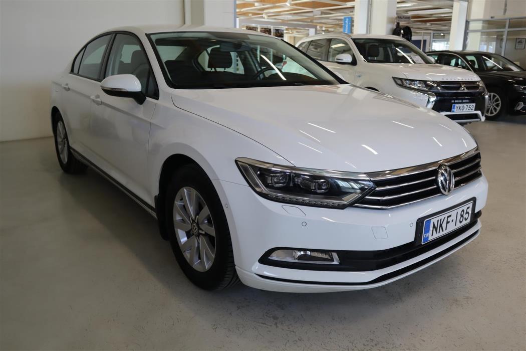 VOLKSWAGEN Passat 2016