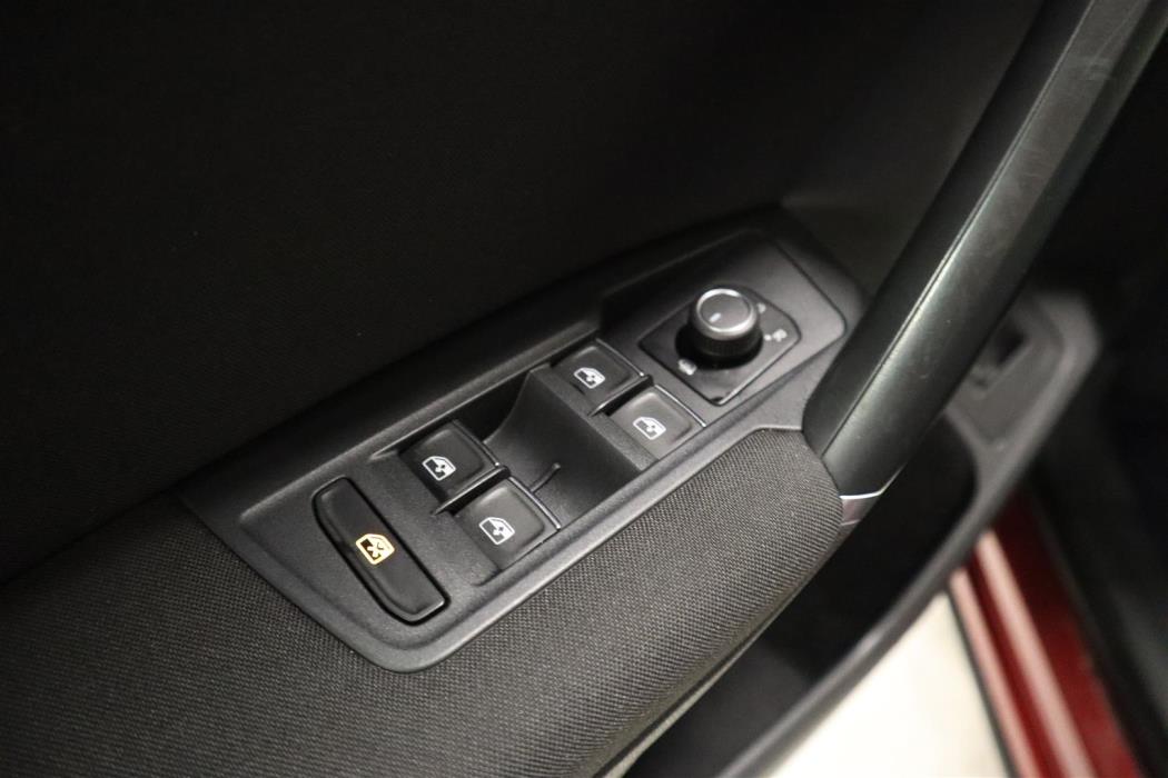 VOLKSWAGEN Tiguan 2016