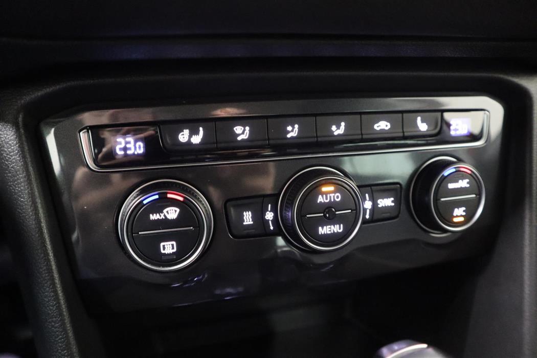 VOLKSWAGEN Tiguan 2016