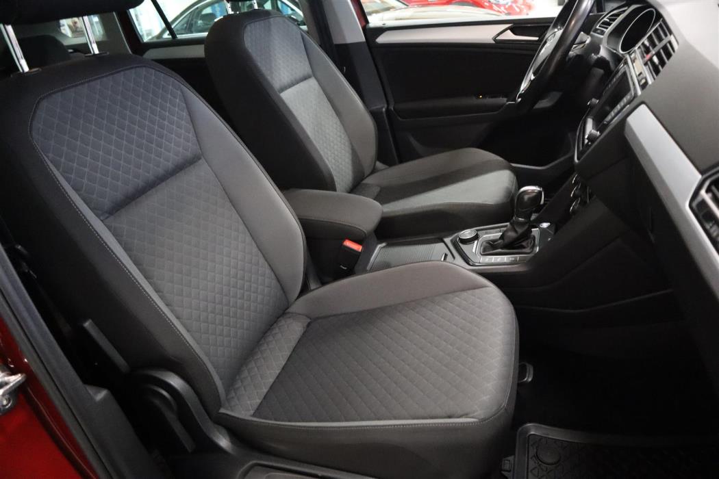 VOLKSWAGEN Tiguan 2016