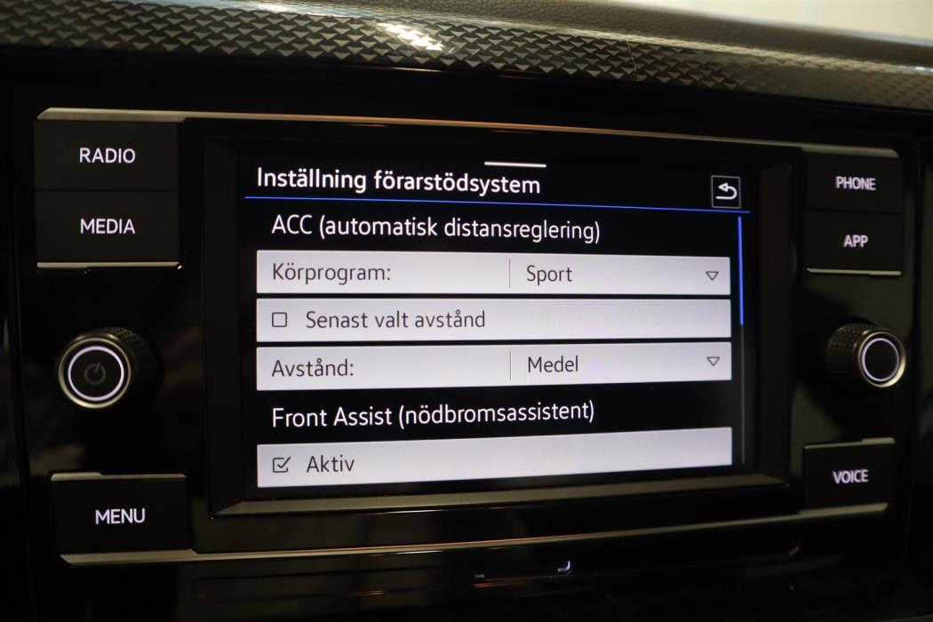 VOLKSWAGEN Polo 2023