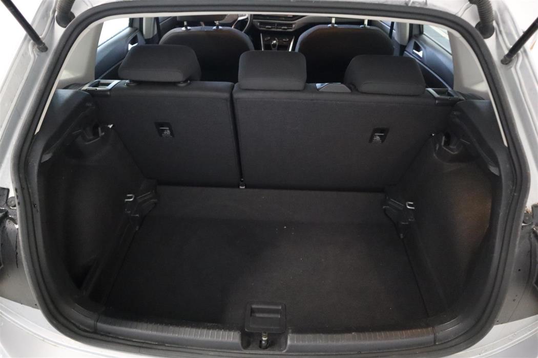 VOLKSWAGEN Polo 2023