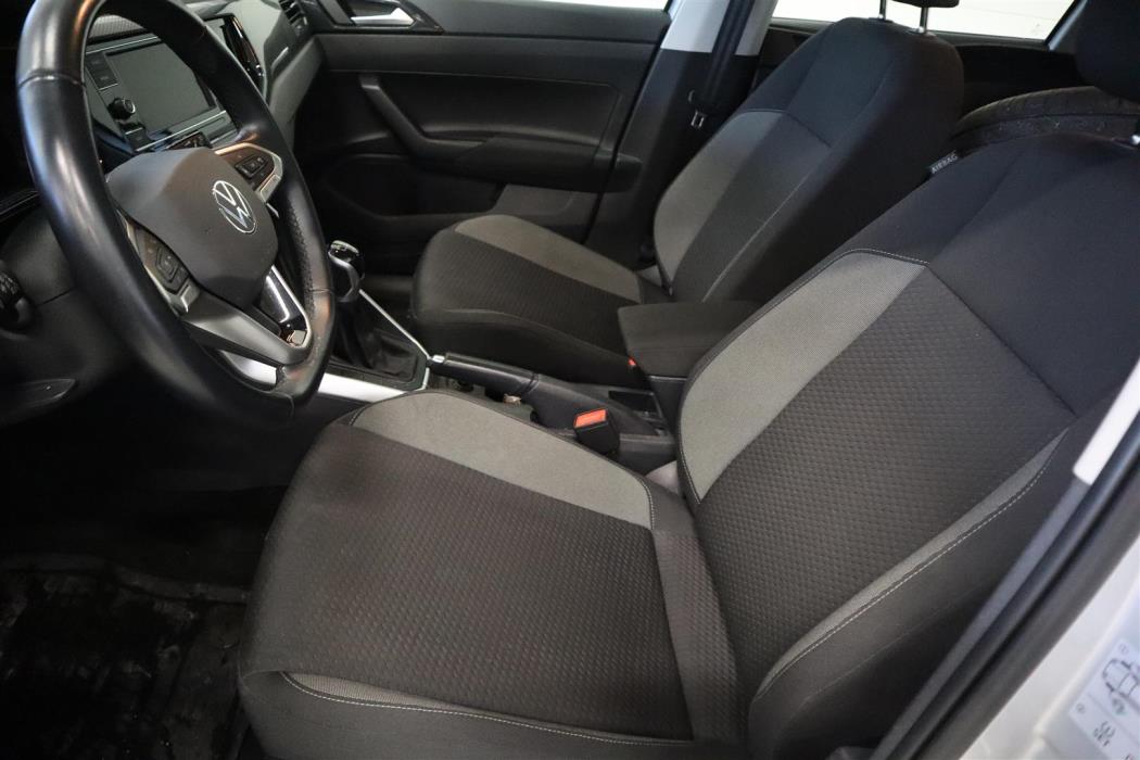 VOLKSWAGEN Polo 2023