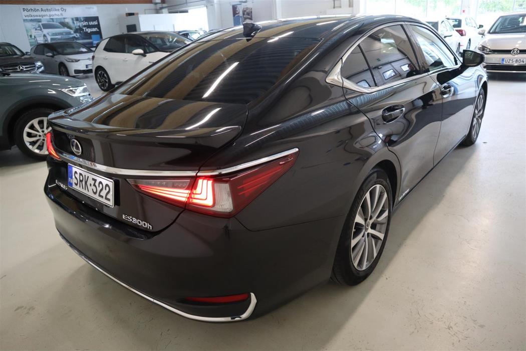 LEXUS ES 2020