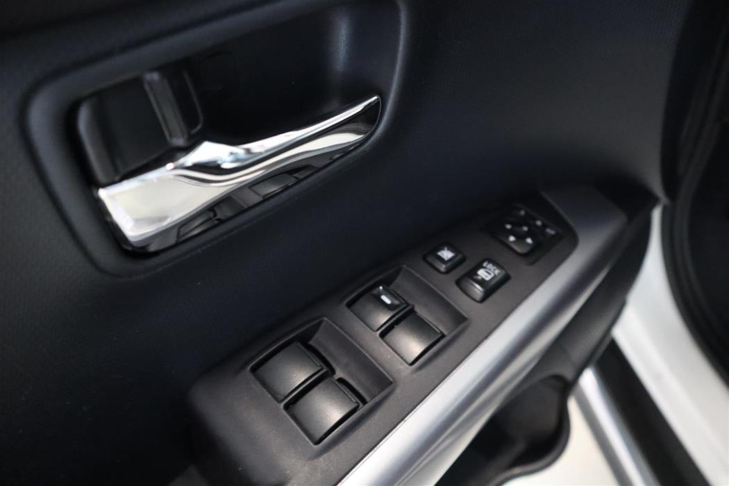 MITSUBISHI Outlander 2012