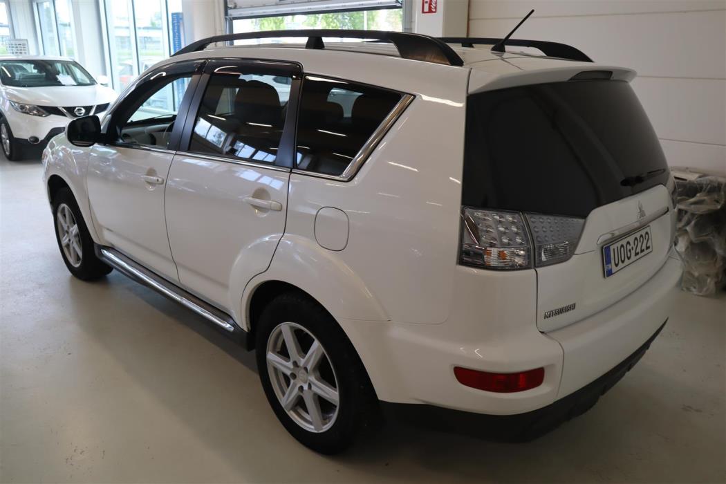 MITSUBISHI Outlander 2012