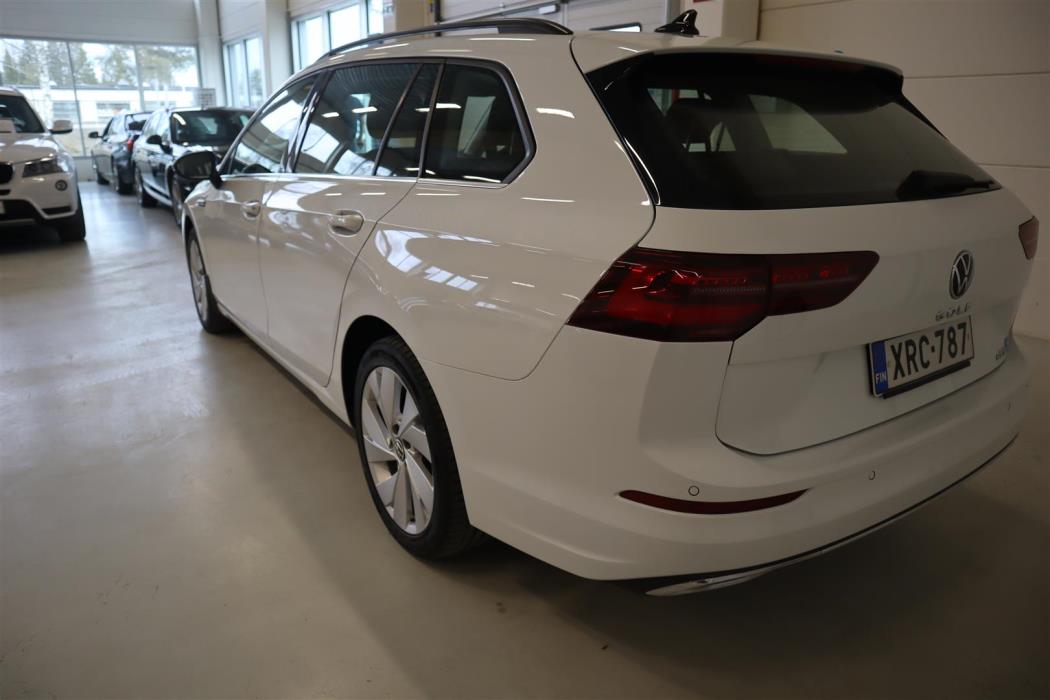 VOLKSWAGEN Golf 2022