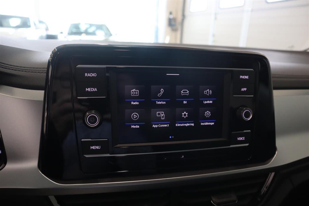 VOLKSWAGEN T-Roc 2024