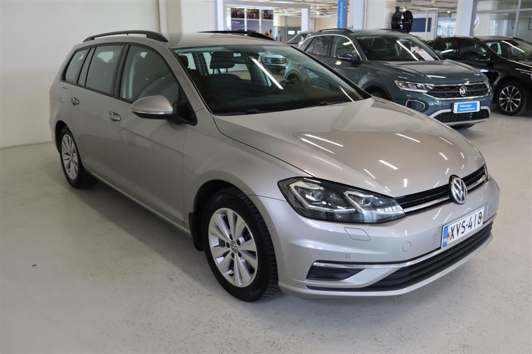 VOLKSWAGEN Golf 2019
