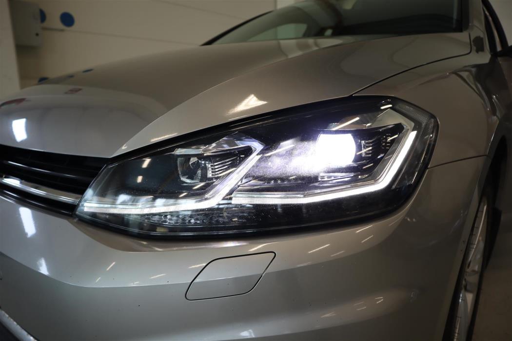 VOLKSWAGEN Golf 2019