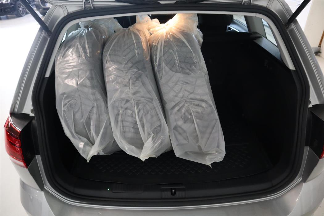 VOLKSWAGEN Golf 2019