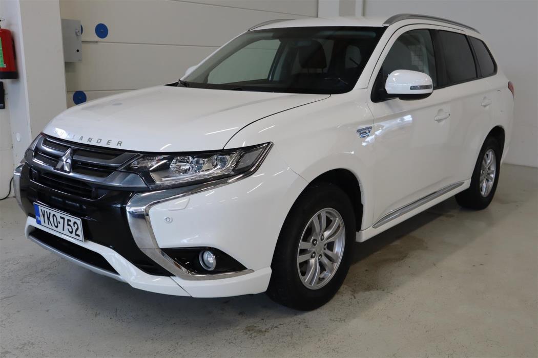 MITSUBISHI Outlander 2017