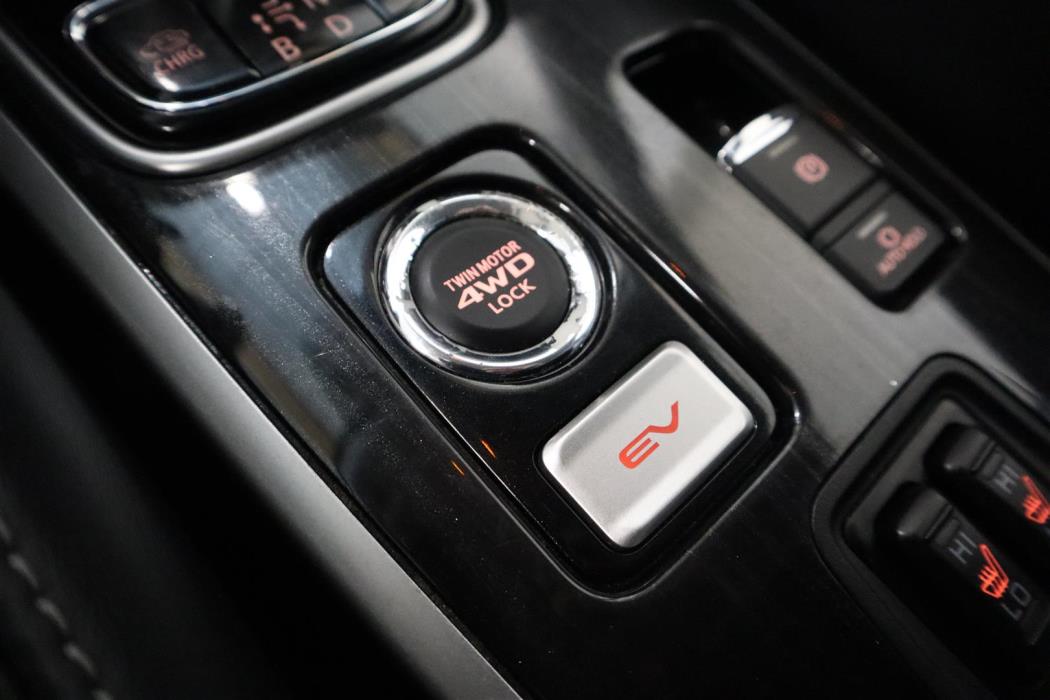 MITSUBISHI Outlander 2017