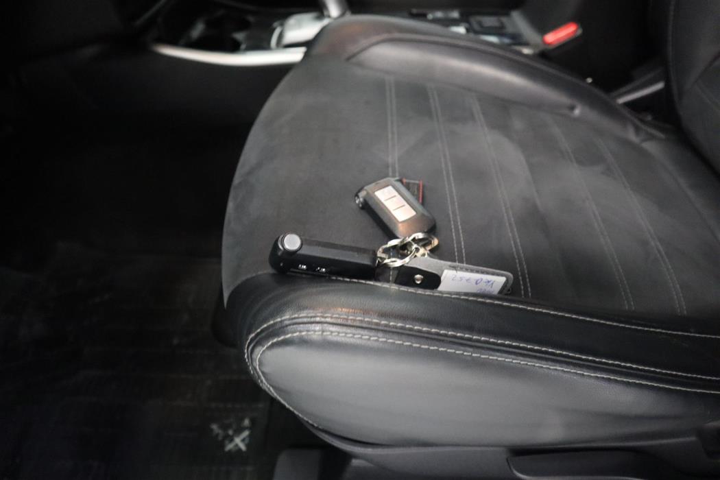 MITSUBISHI Outlander 2017