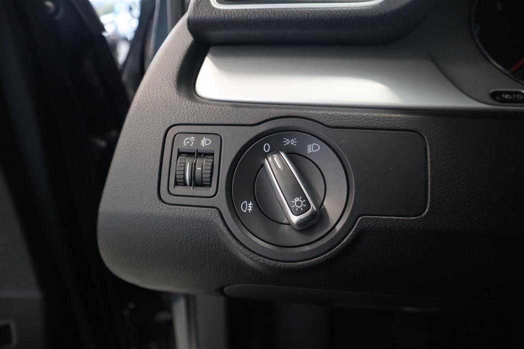 VOLKSWAGEN Passat 2014