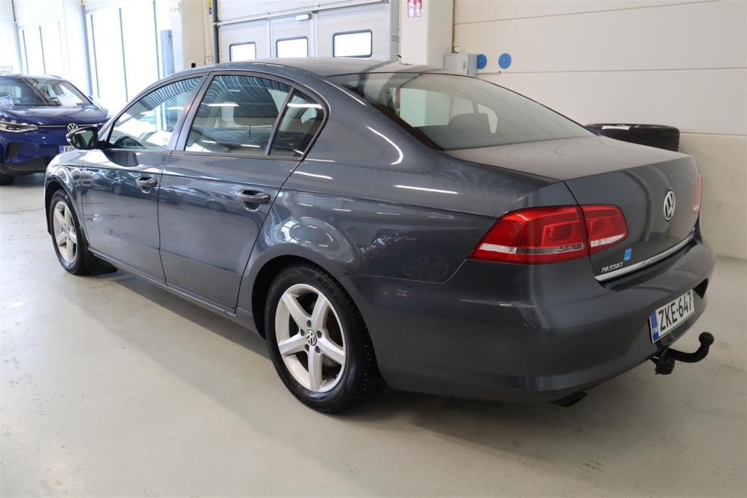 VOLKSWAGEN Passat 2014