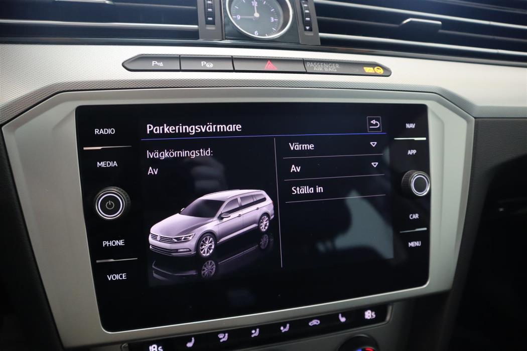 VOLKSWAGEN Passat 2018