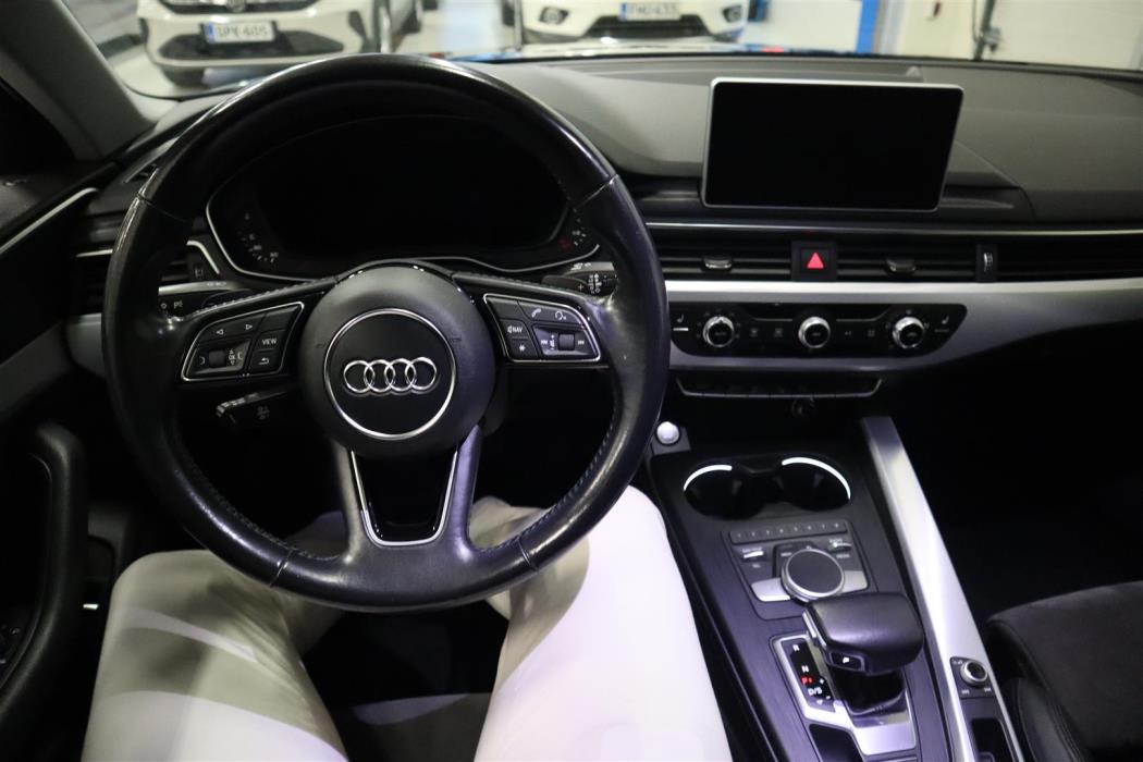 AUDI A4 2016