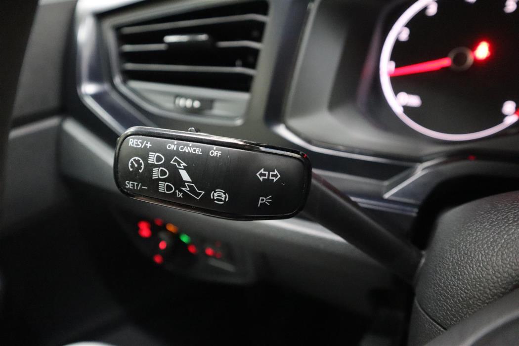 VOLKSWAGEN Polo 2019