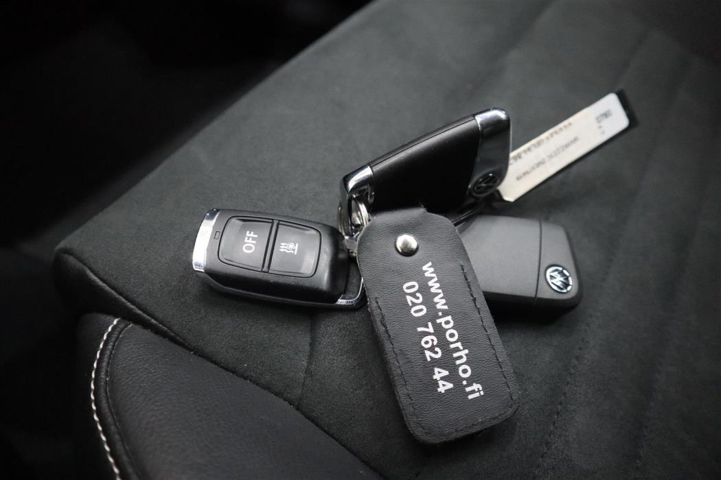 VOLKSWAGEN Passat 2022